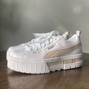 Women’s Puma Mayze Sneaker Sz 9